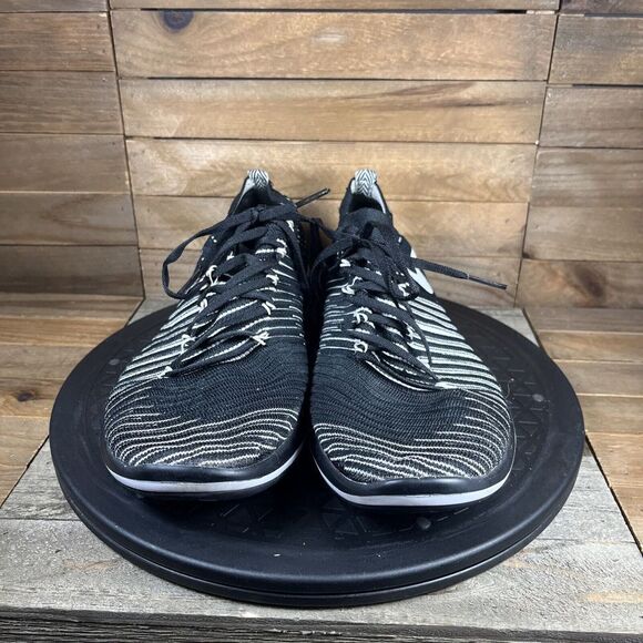 Nike Womens Size 8.5 Free Transform Flyknit 833410-010 Black Running Sneakers - Picture 2 of 10